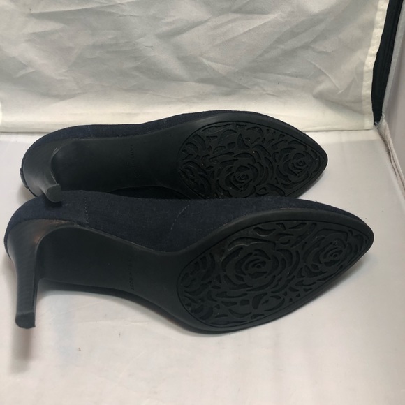 Taryn Rose Tamara Navy blue pump 9 - Picture 5 of 10